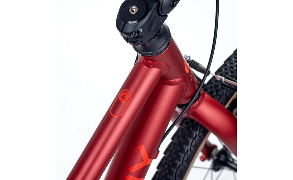 Academy Grade 4 - 20 Zoll - Diamant - 2026