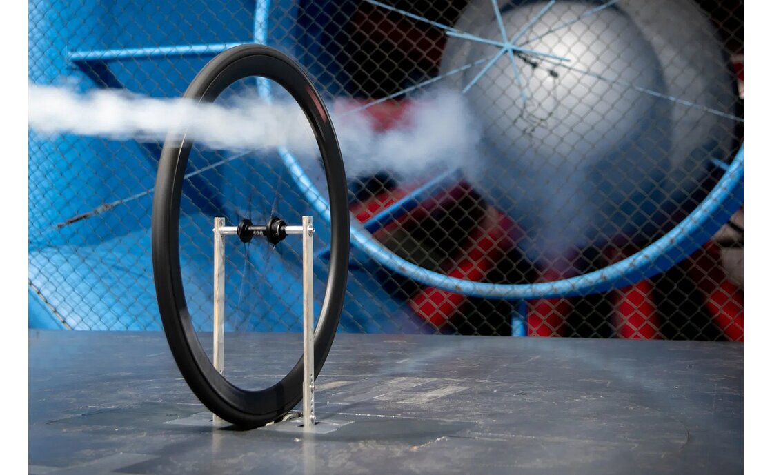 DT Swiss ARC 1400 Dicut 38 28"- Carbon Hinterrad, Shimano ROAD