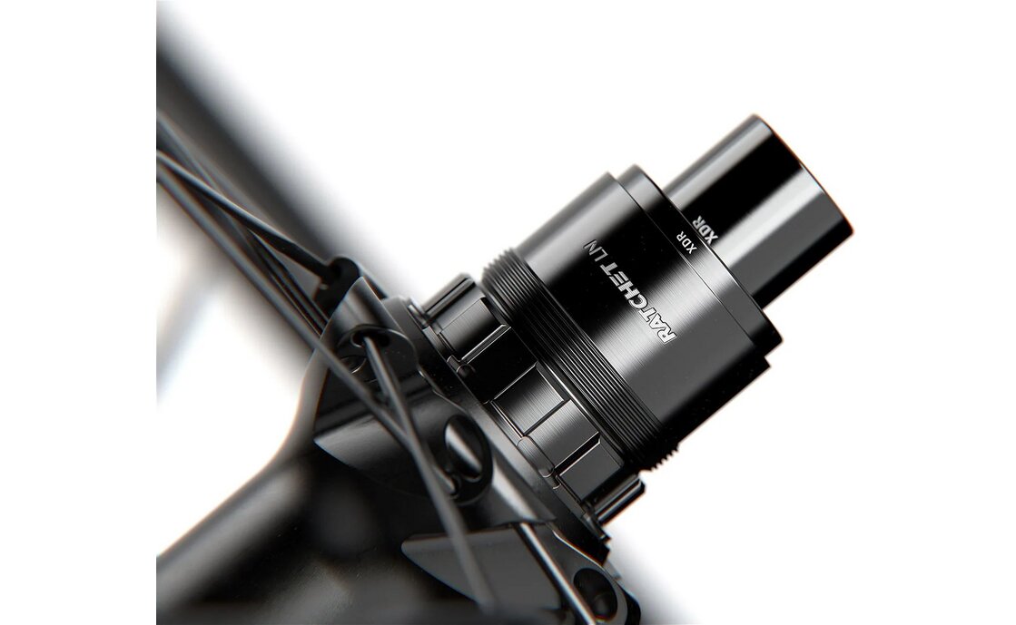 DT Swiss A 1800 Spline 30 DB 28"- Hinterrad, SRAM XDR