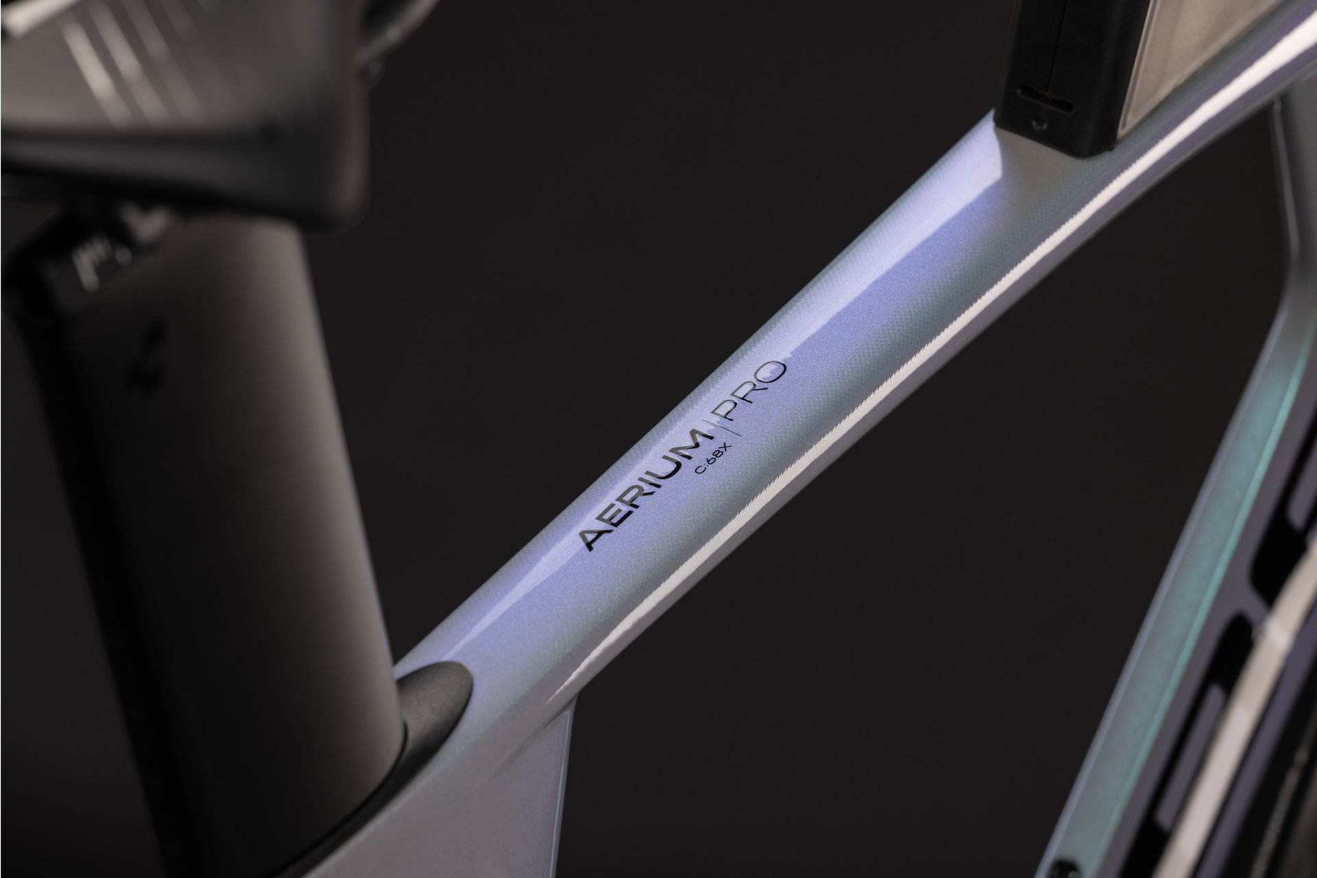Cube Aerium C:68X Pro - 28 Zoll - Diamant - 2027