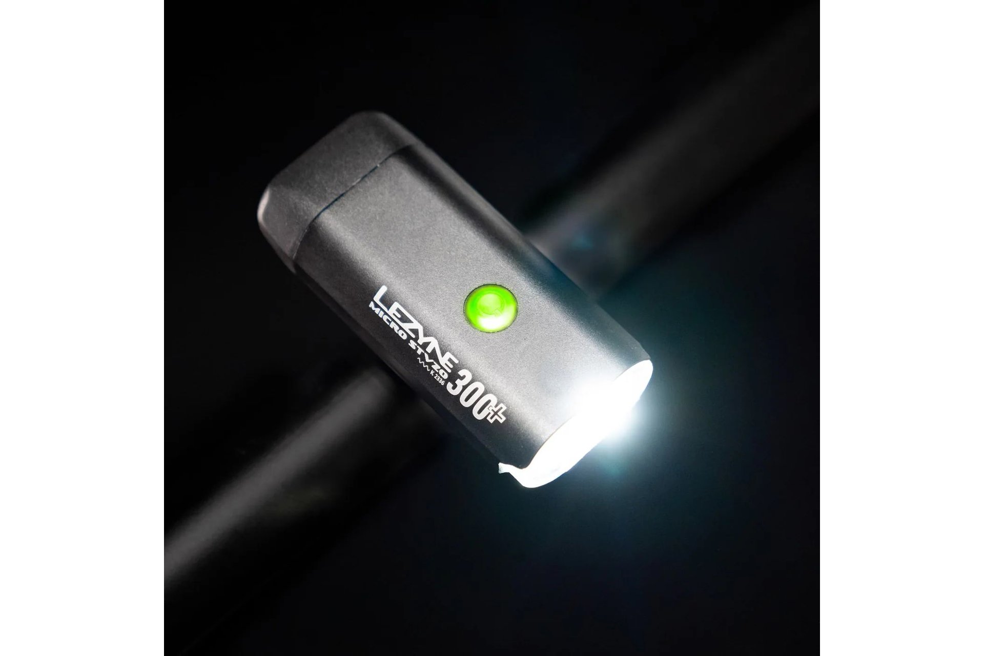 Lezyne Micro 300+ & KTV Drive Akku Beleuchtungsset StVZO