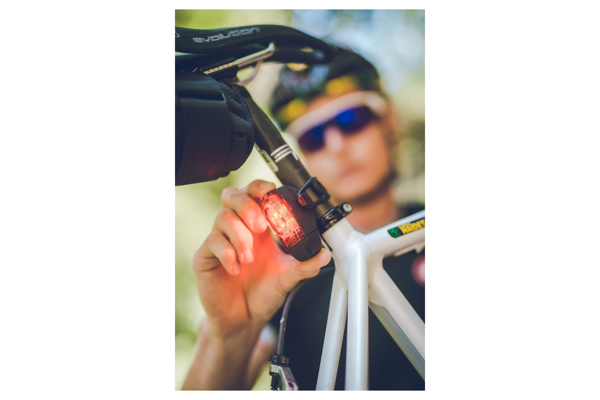 Lezyne Micro 300+ & KTV Drive Akku Beleuchtungsset StVZO