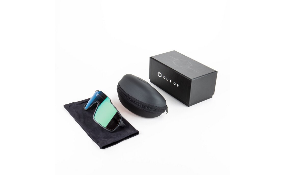 OUTOF Bot 2 adapta Black / IRID green