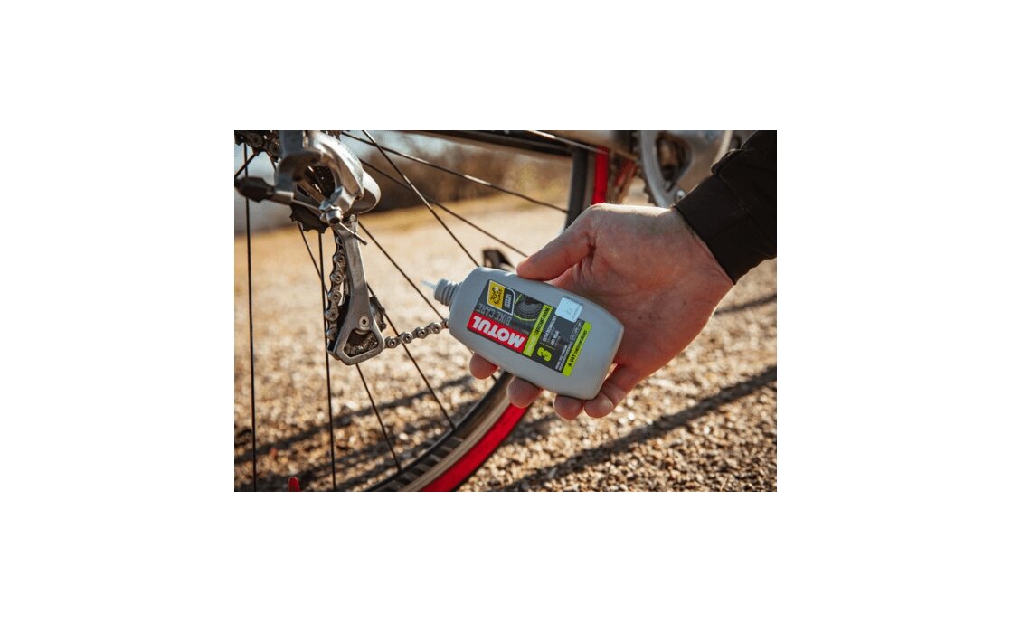 MOTUL Chain Lube Dry Road Kettenöl, Tropfflasche - 100ml