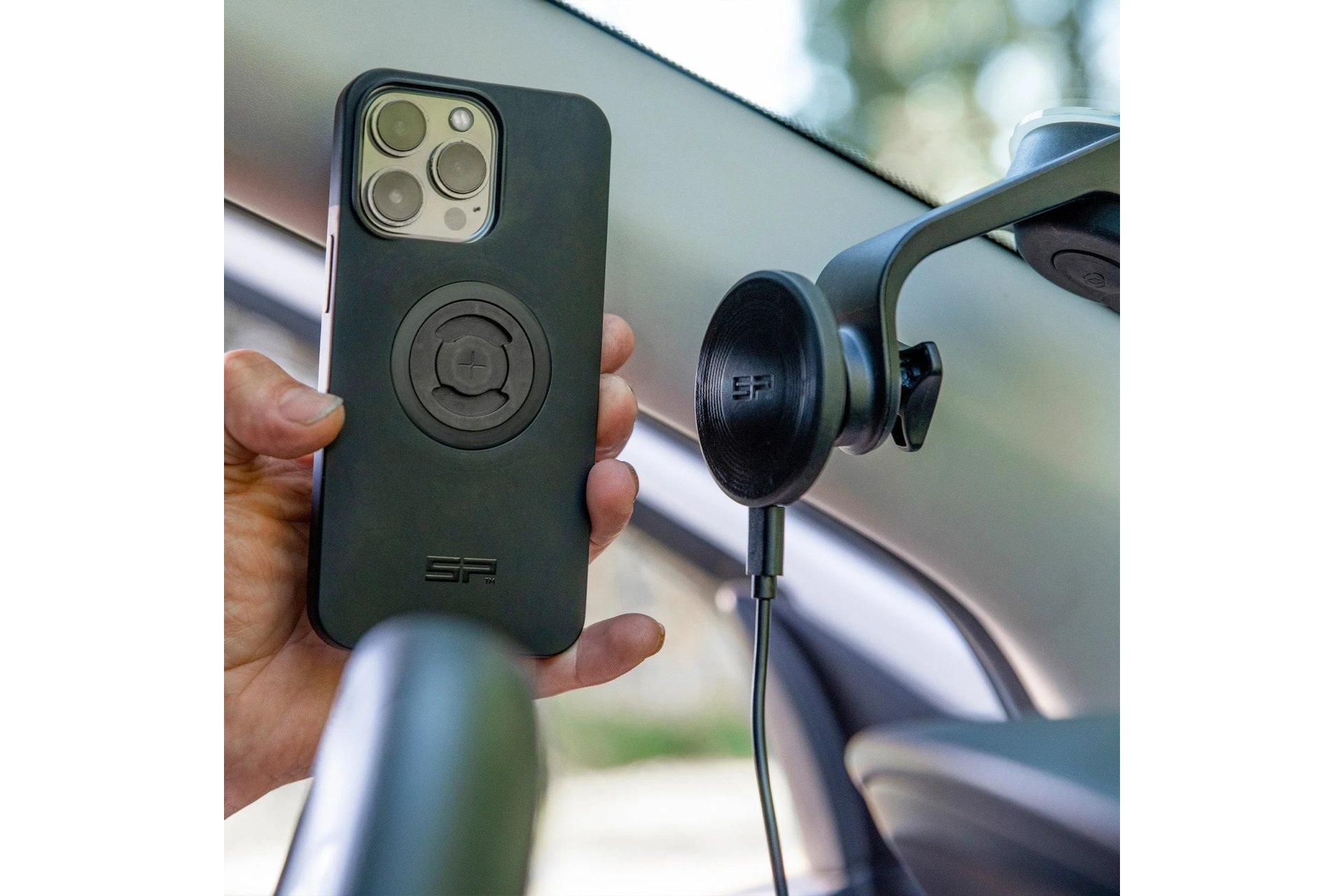 SP Connect Charging Suction Mount SPC+