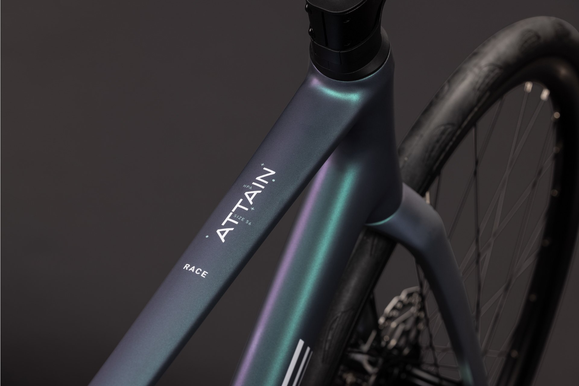 Cube Attain Race - 28 Zoll - Diamant - 2027