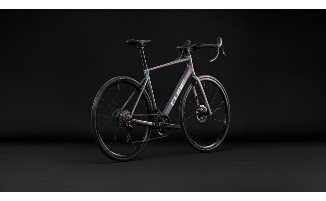 Cube Attain Race - 28 Zoll - Diamant - 2027