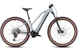 Cube Reaction Hybrid Race 800 - 800 Wh - 29 Zoll - Trapez