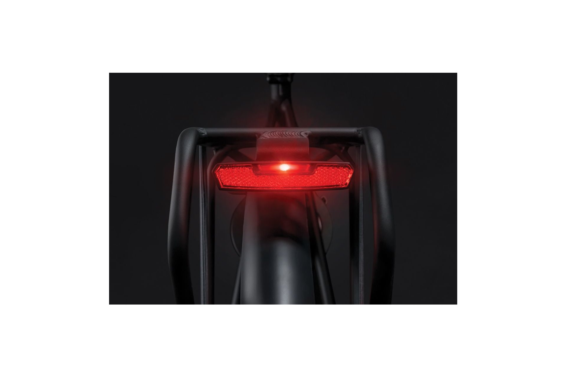 AXA Juno mit Bremslichtfunktion Rücklicht für E-Bike 6-12 V