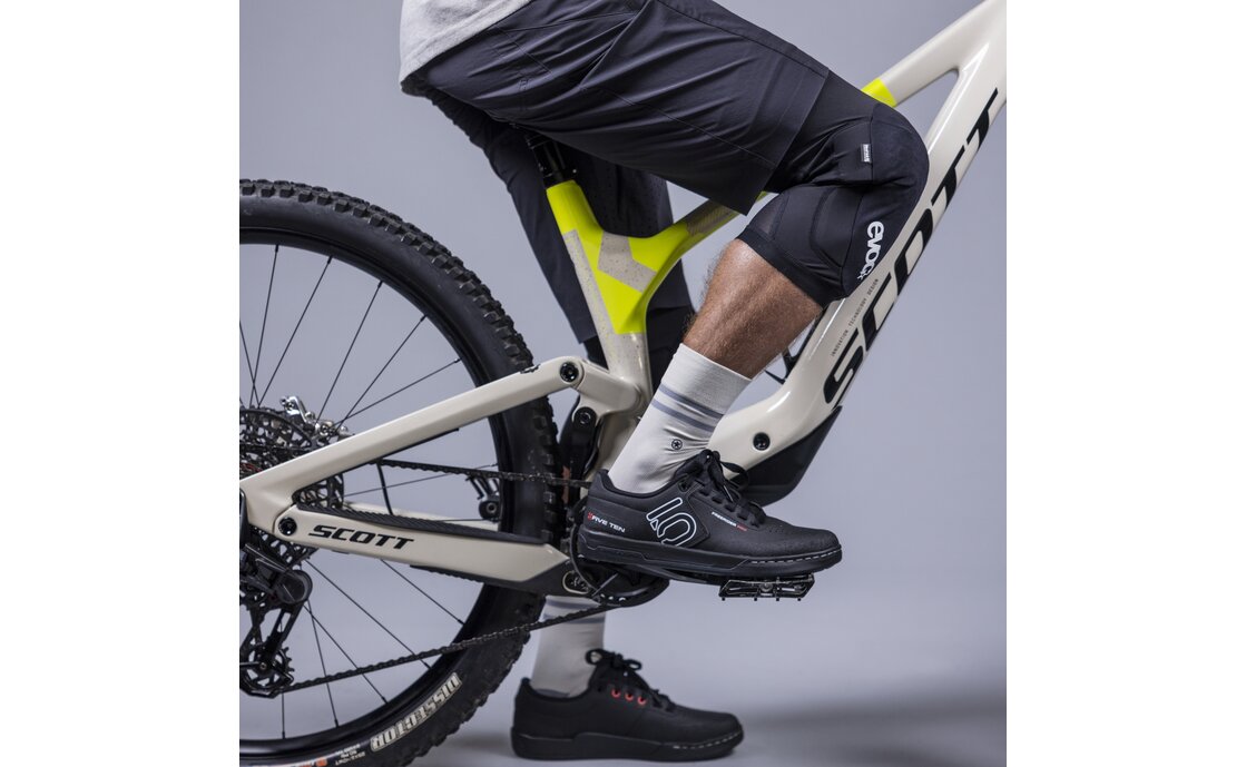 Evoc Knie Protektor LS Flex Lite