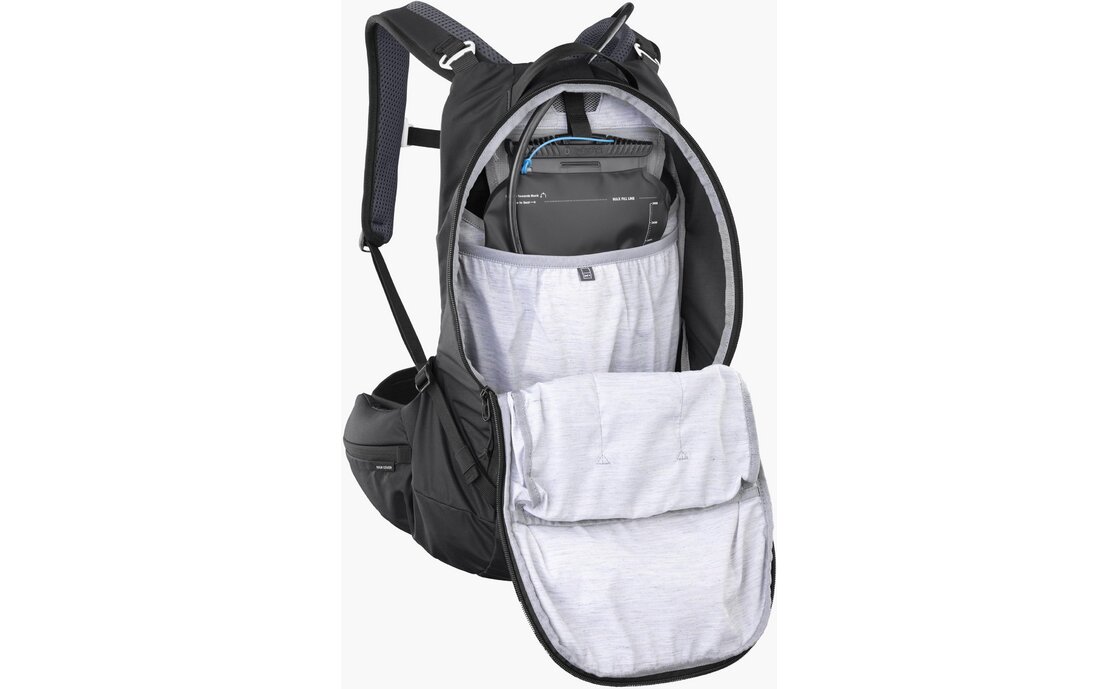 Evoc Trail Pro Blackline 16