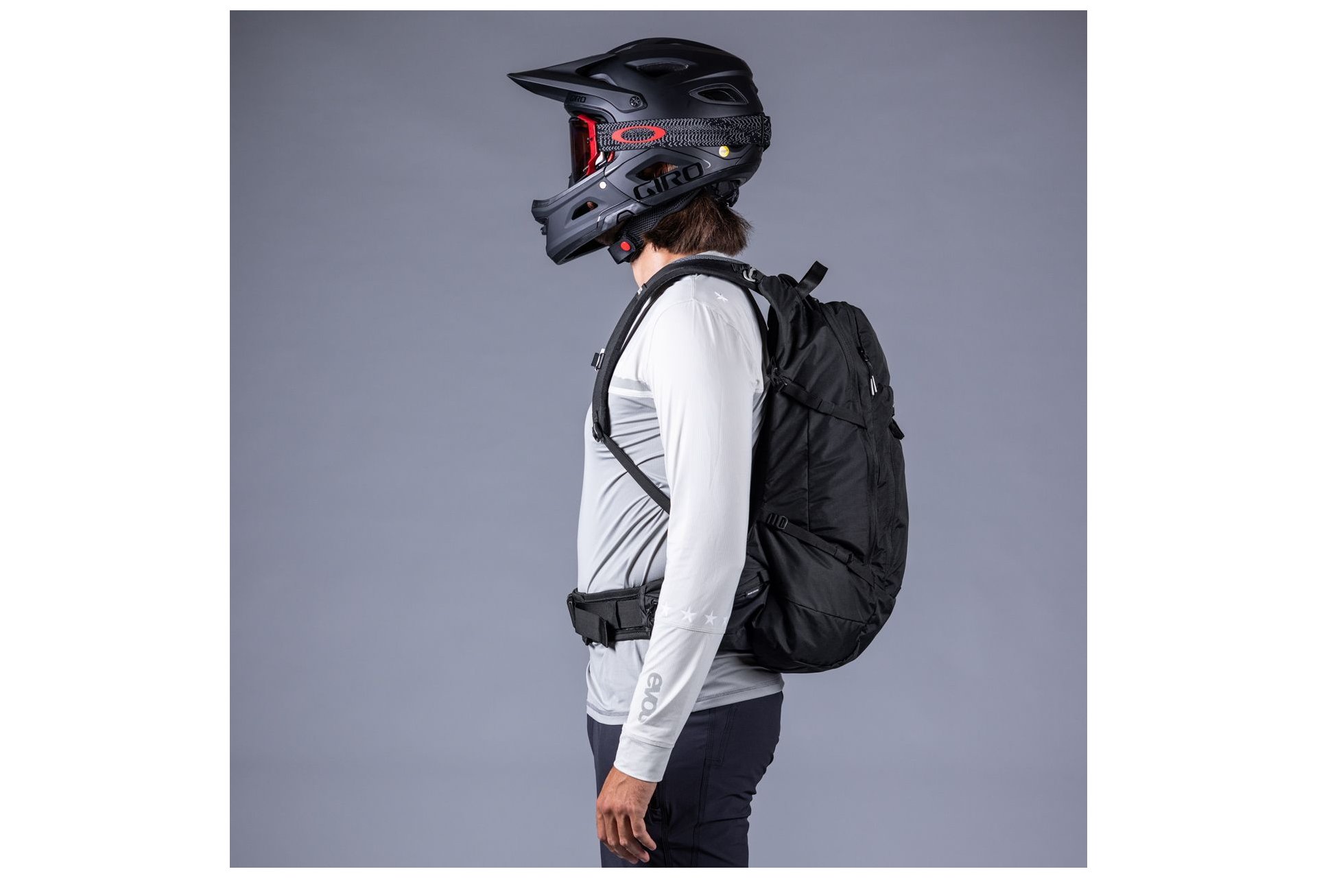 Evoc Trail Pro Blackline 16