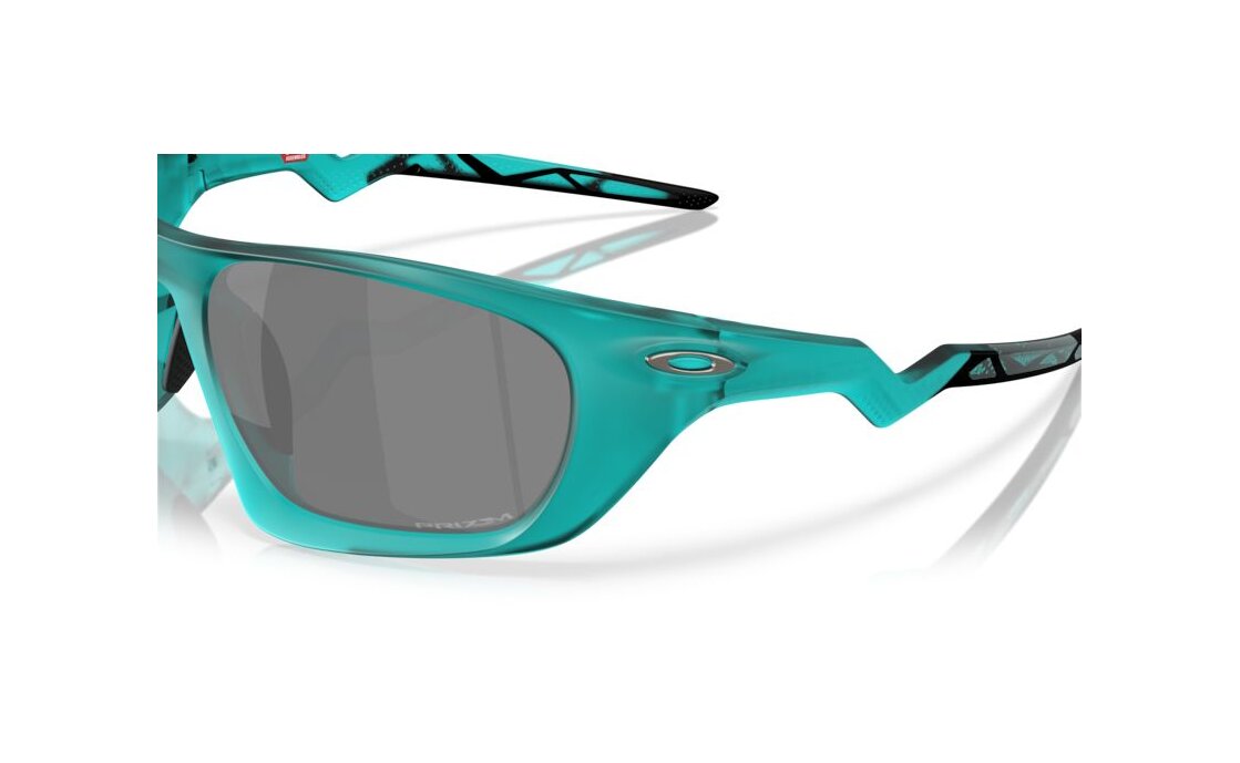 Oakley Lateralis Matte Trans Arctic Surf/Prizm Black