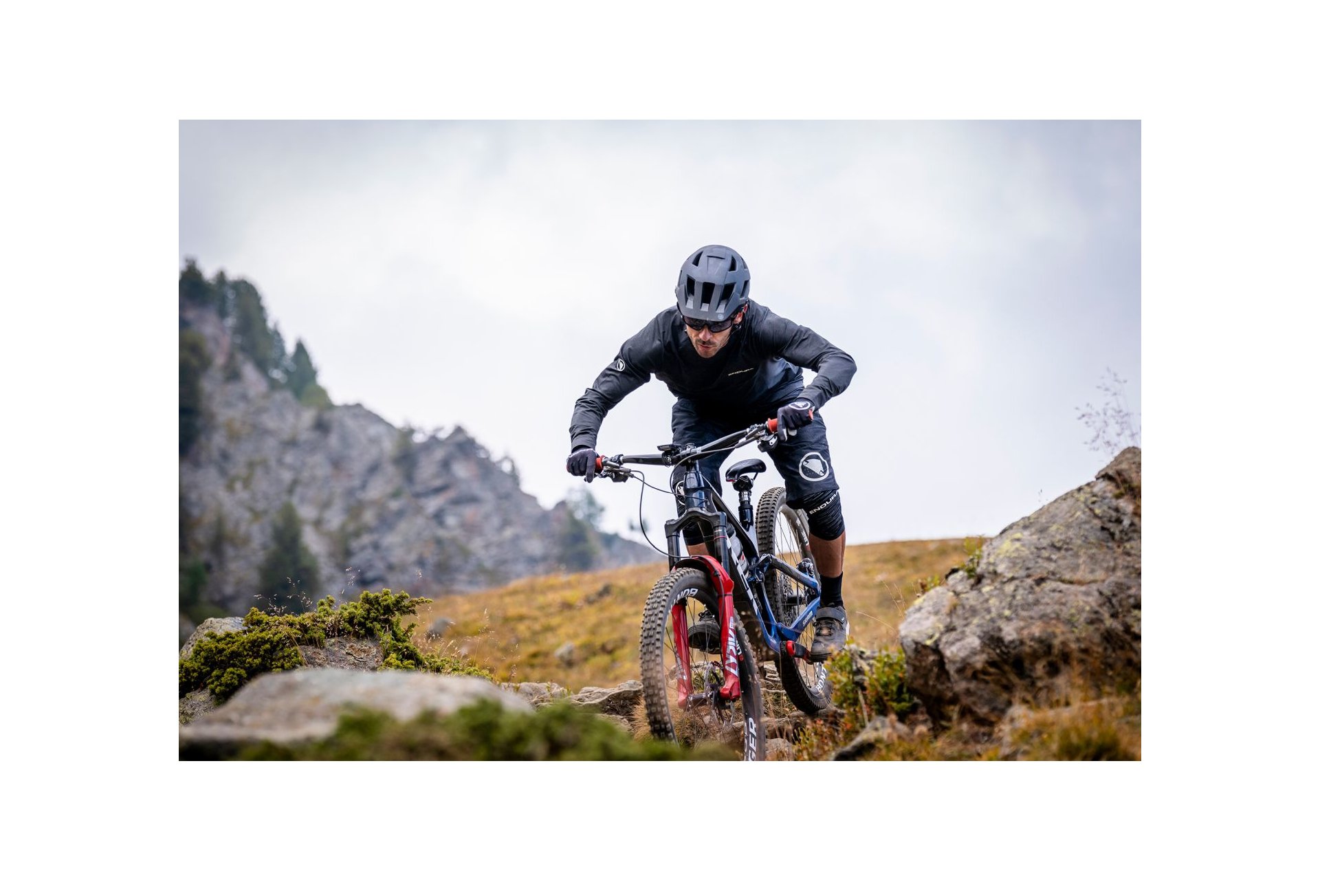 Endura Hummvee Plus MIPS Helm