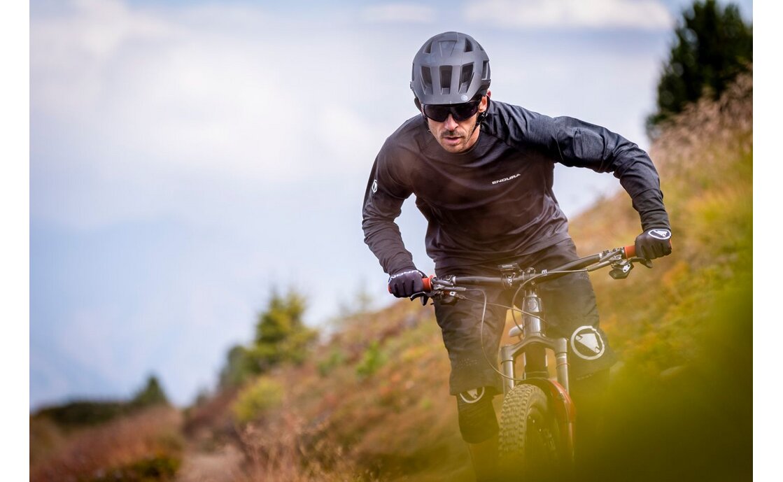 Endura Hummvee Plus MIPS Helm