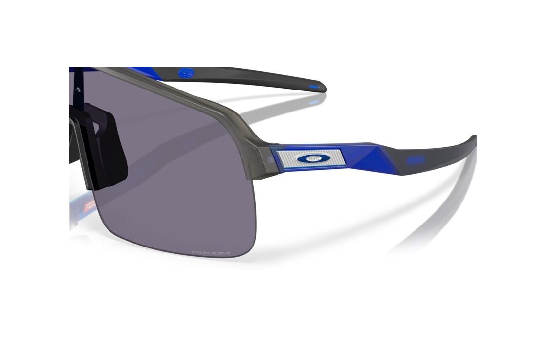 Oakley Sutro Lite Matte Grey Smoke/Prizm Grey