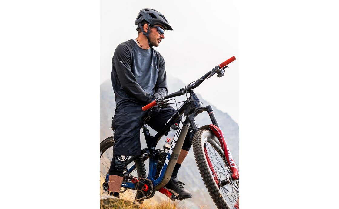Endura Hummvee Plus MIPS Helm