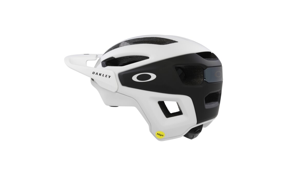 Oakley DRT3 Trail