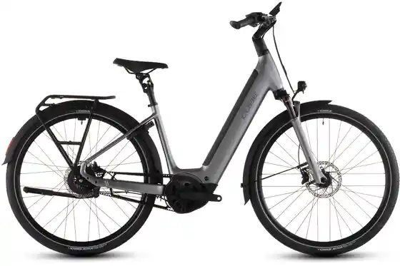 Bosch - E-Bike City - Cube Supreme Hybrid Deluxe Pro 600 - 600 Wh - 28 Zoll - Tiefeinsteiger - 2026