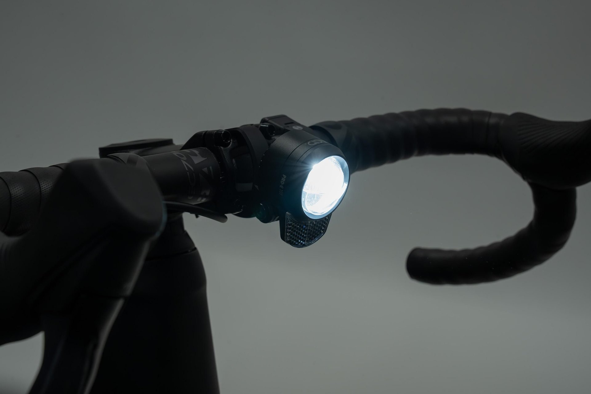 Cube ACID E-Bike Frontlicht Pro-E 150 X-Connect