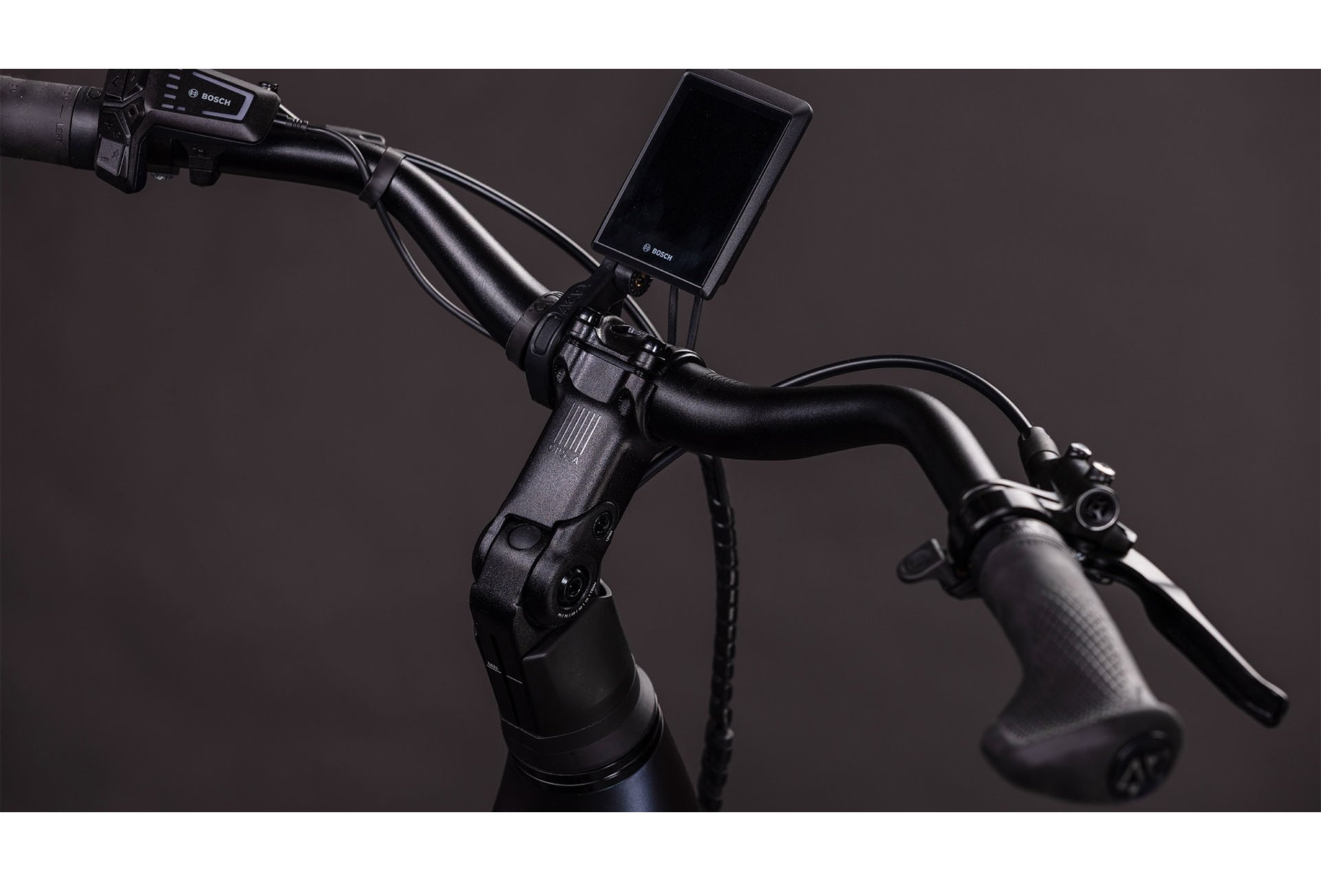 Cube Supreme Hybrid Deluxe SLT 600 - 600 Wh - 28 Zoll - Tiefeinsteiger - 2026