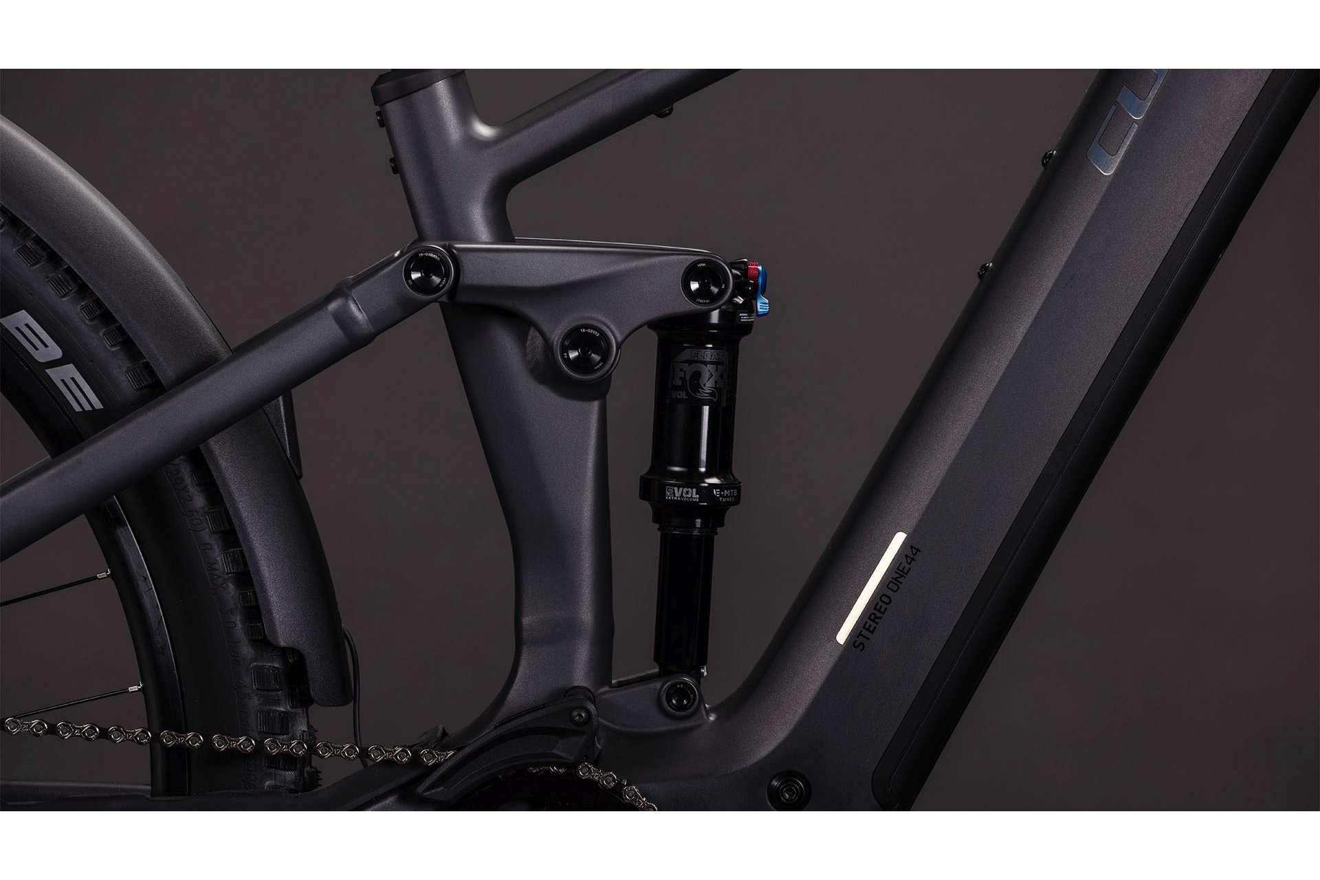 Cube Stereo Hybrid ONE44 EXC 800 FE - 800 Wh - 27,5 Zoll - Fully - 2026