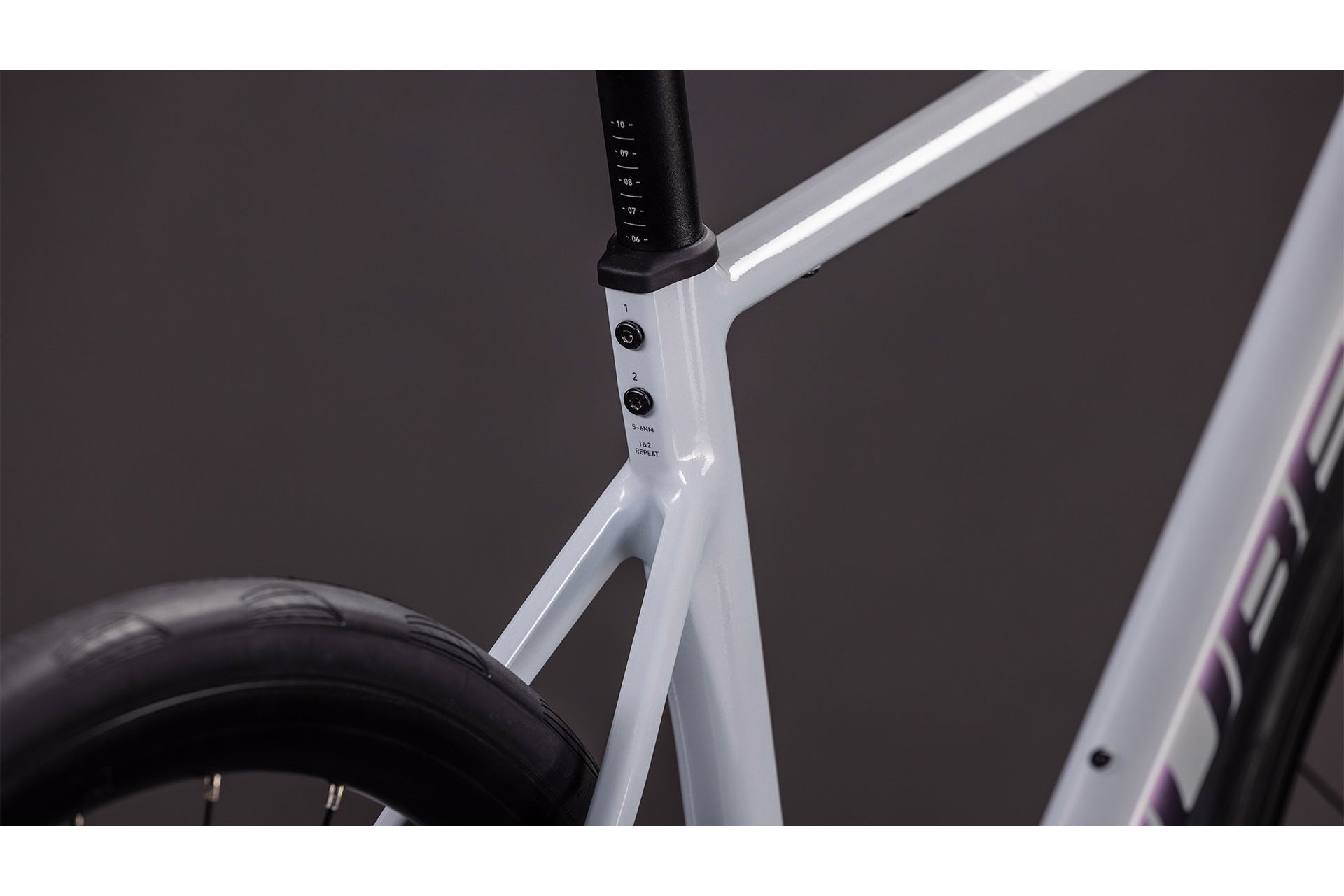 Cube Attain Race - 28 Zoll - Diamant - 2026