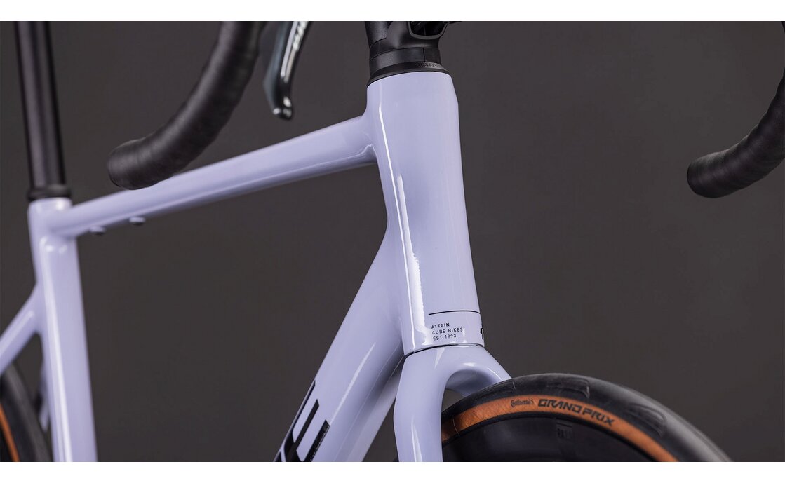 Cube Attain Race - 28 Zoll - Diamant - 2026