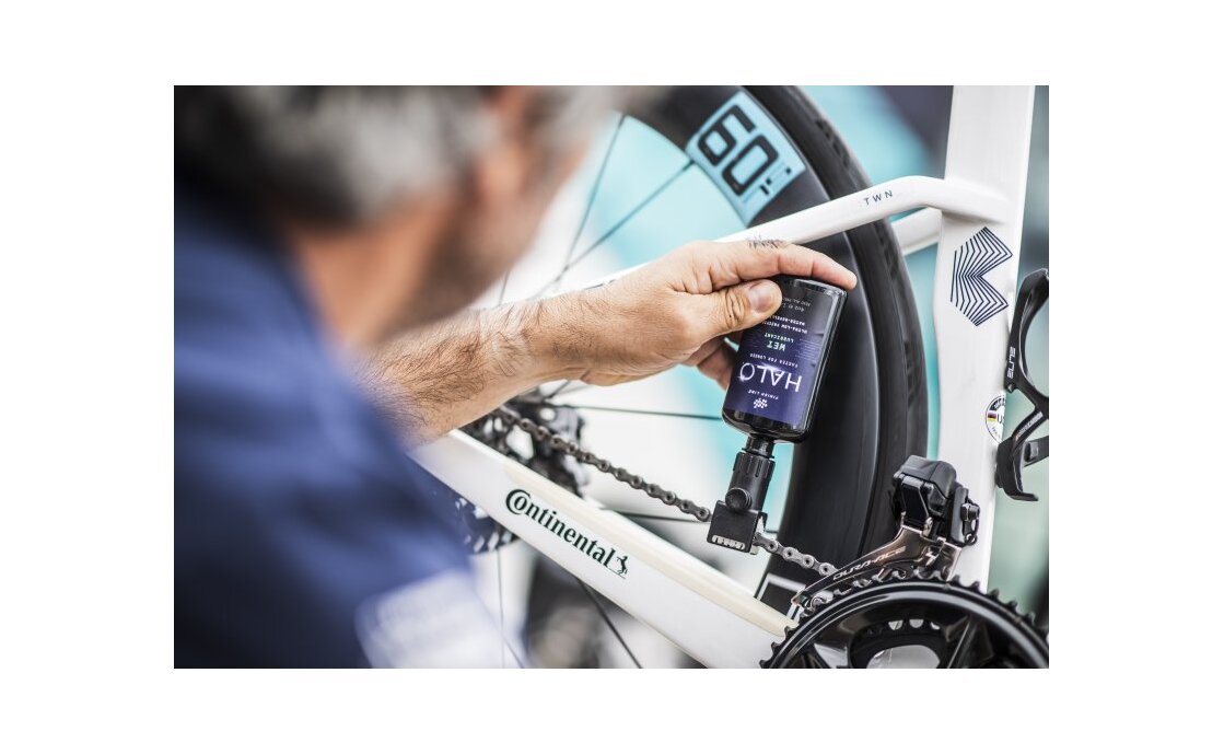 Finish Line HALO Wet Lube Wachsschmiermittel, Flasche + Luber - 120ml