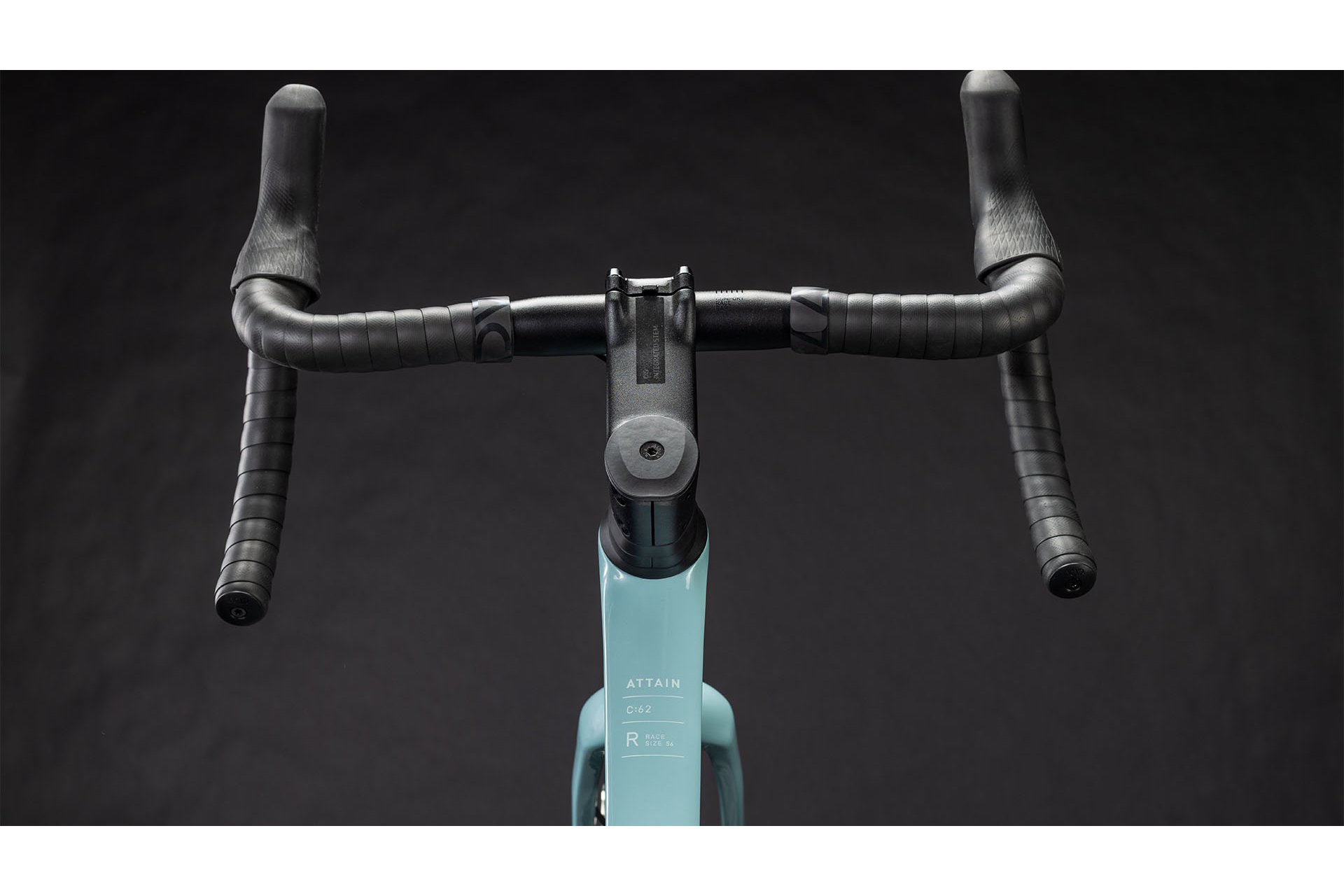 Cube Attain C:62 Race - 28 Zoll - Diamant - 2026