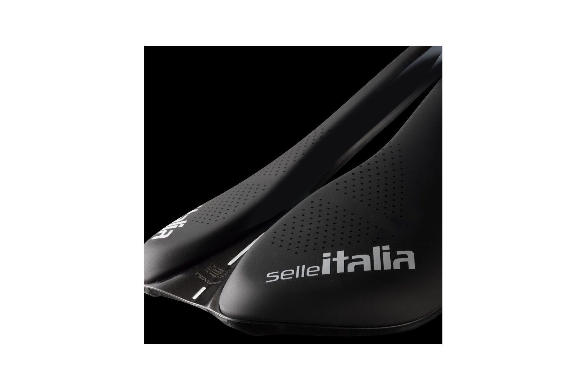 Selle Italia Novus Boost EVO Endurance TM Superflow L3