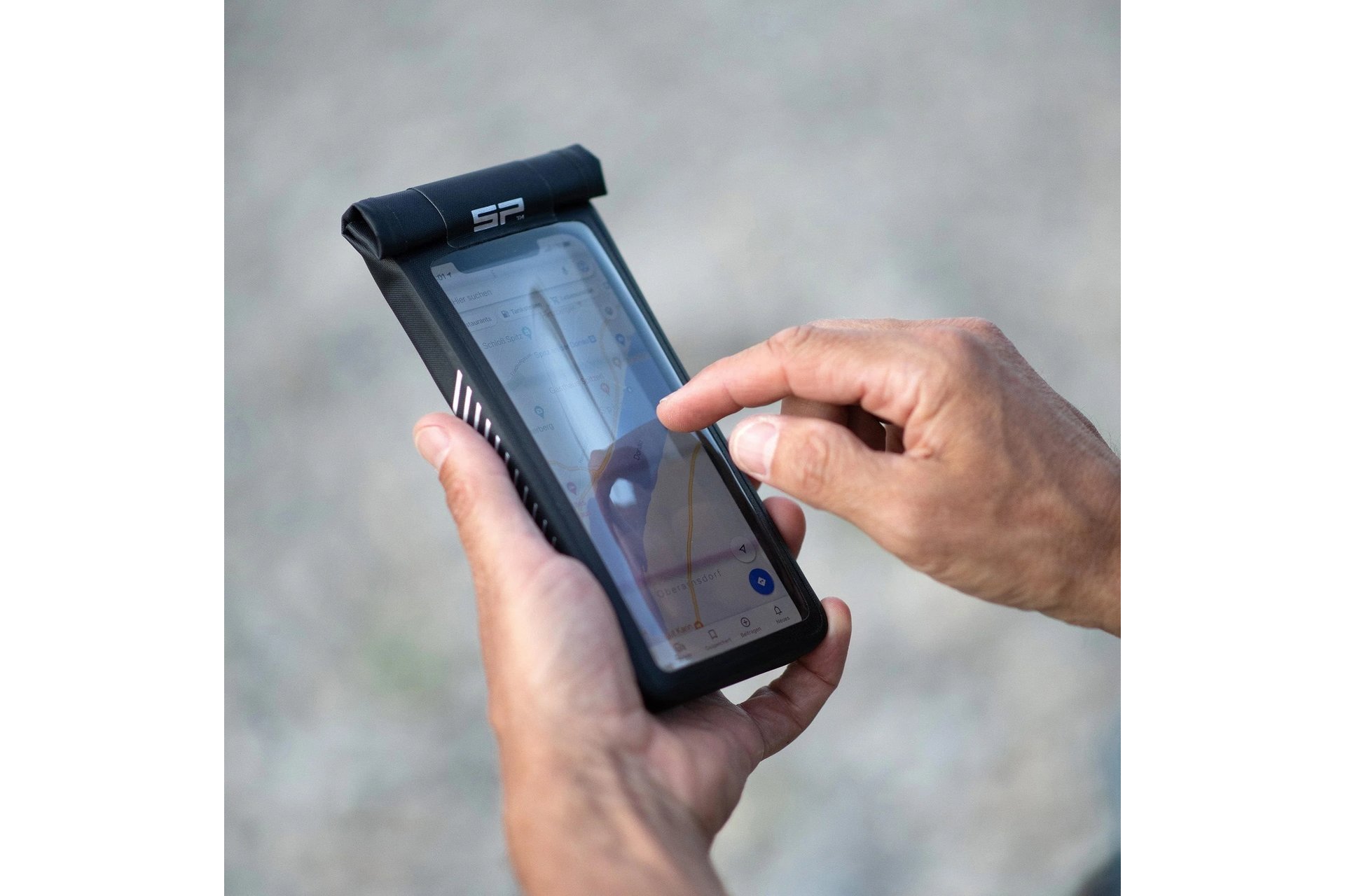 SP Connect Universal Phone Case SPC+ M