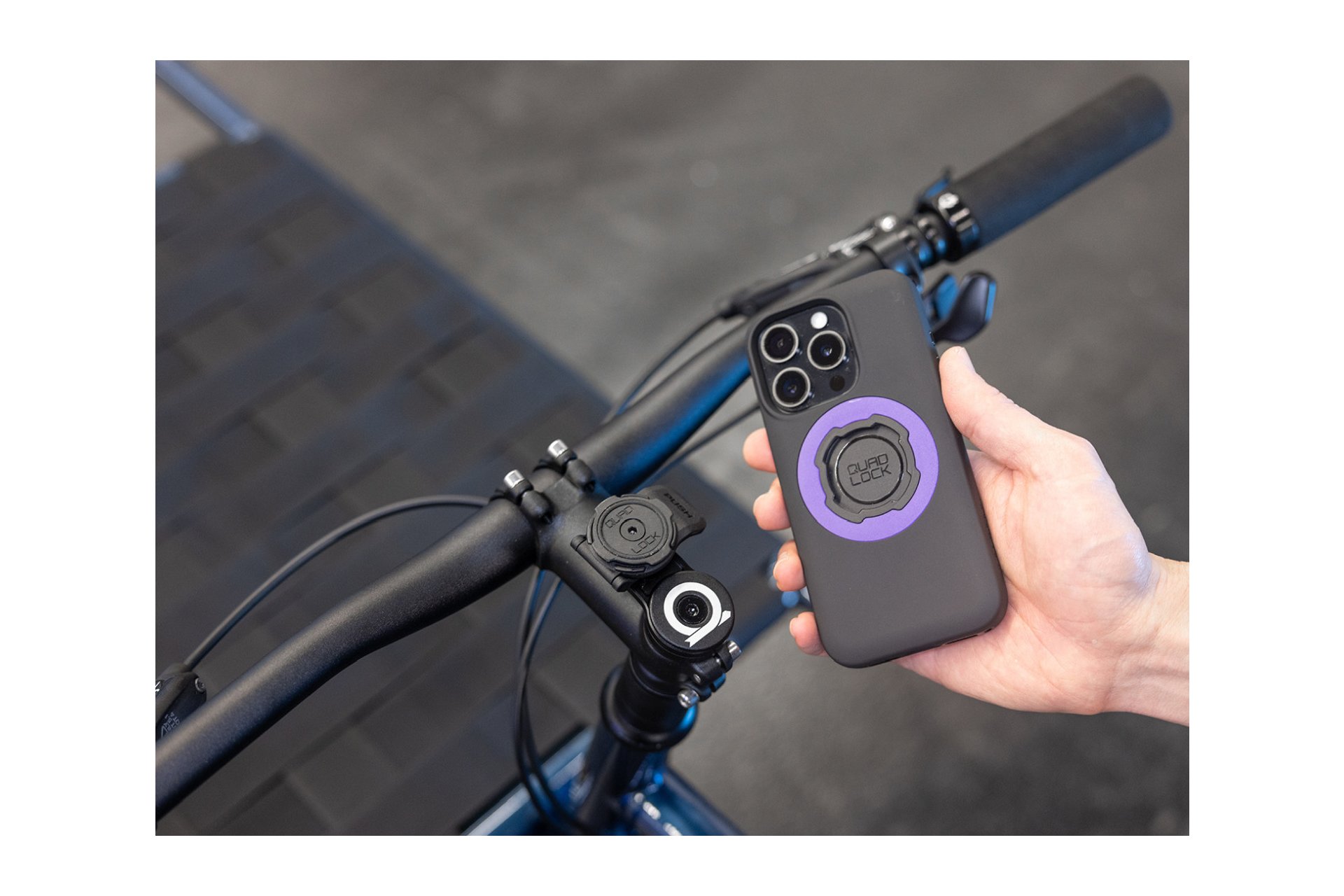 QUADLOCK Vorbaukappenhalterung
