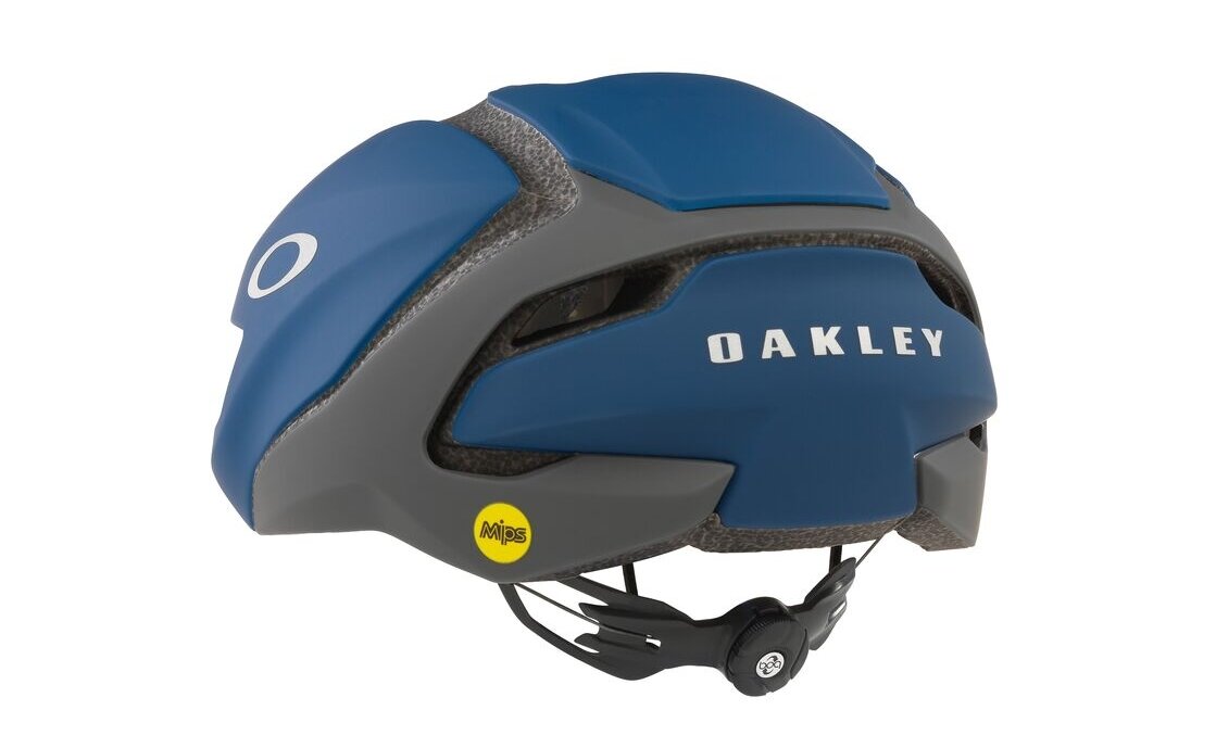 Oakley ARO5