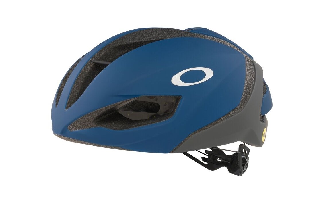 Oakley ARO5