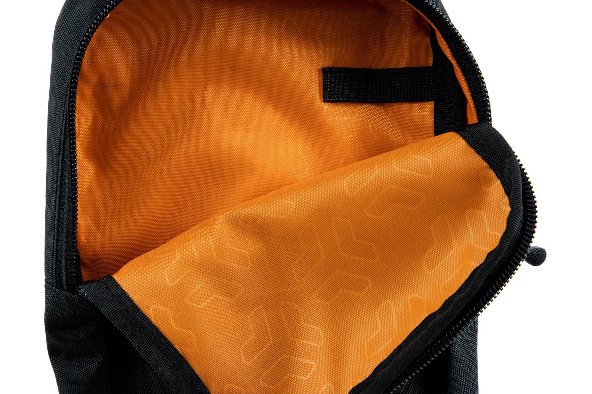 Cube Zubehörtasche Rucksack 1