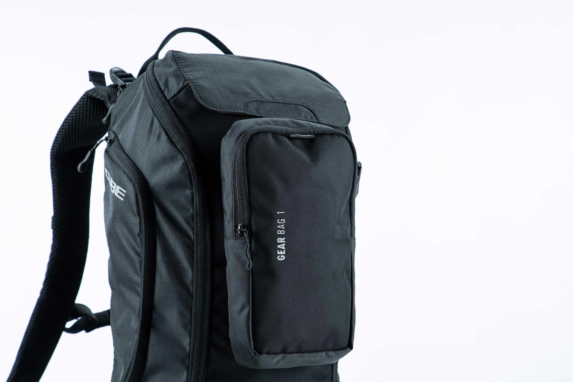 Cube Zubehörtasche Rucksack 1