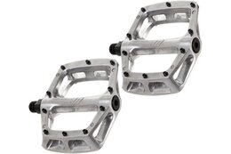 DMR V8 Plattform Pedale