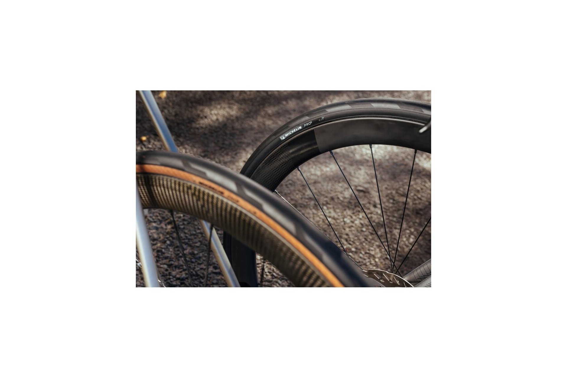 Michelin Pro5 TLR 700x40C Gum-X Compound Competition Line