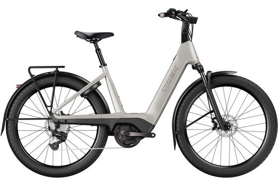 Fahrräder - Trek Charter+ 4 Lowstep - 800 Wh - 27,5 Zoll - Tiefeinsteiger - 2026
