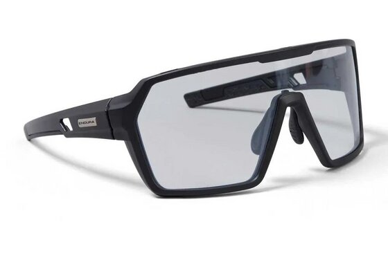 transparent - Sport-Sonnenbrillen - Endura Singletrack Brillenset Photochromic - Mattschwarz