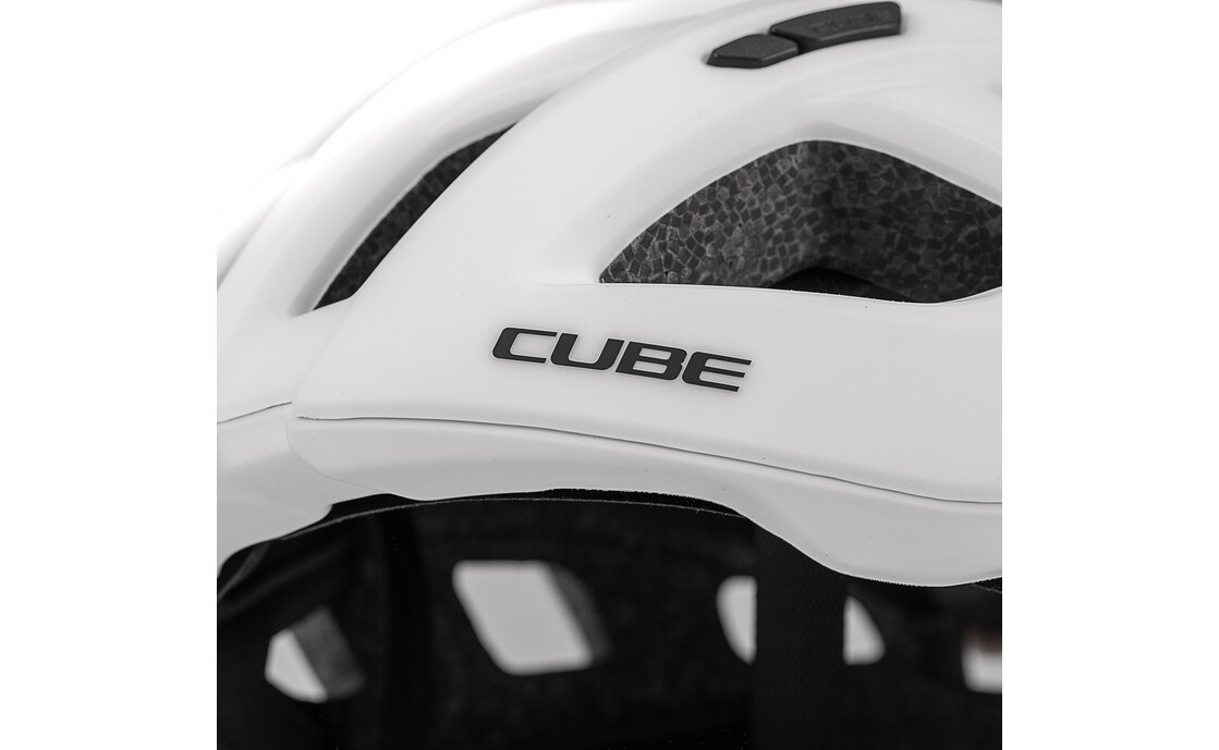 Cube Road Race
