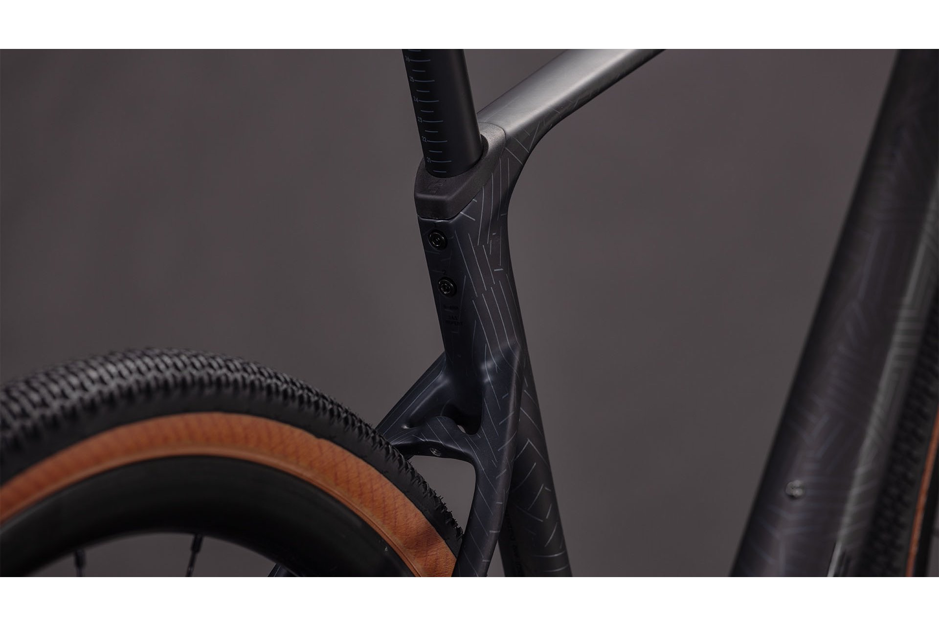 Cube Nuroad C:62 EXC - 28 Zoll - Diamant - 2026