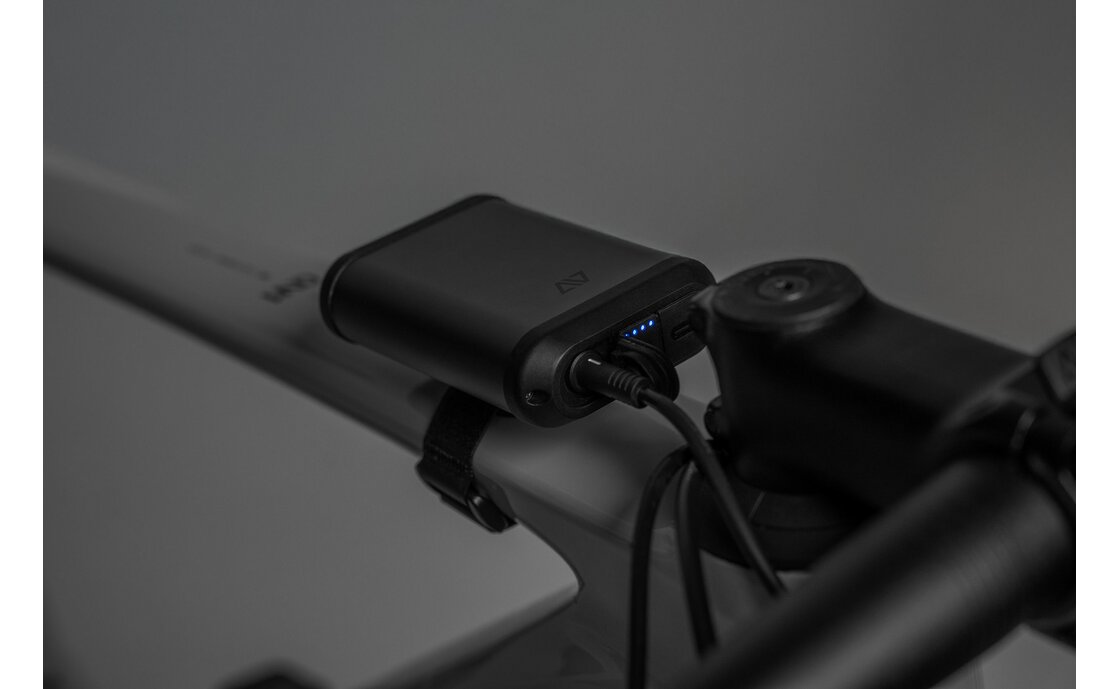 Cube ACID Frontlicht Pro-E 200 HB Powerbank