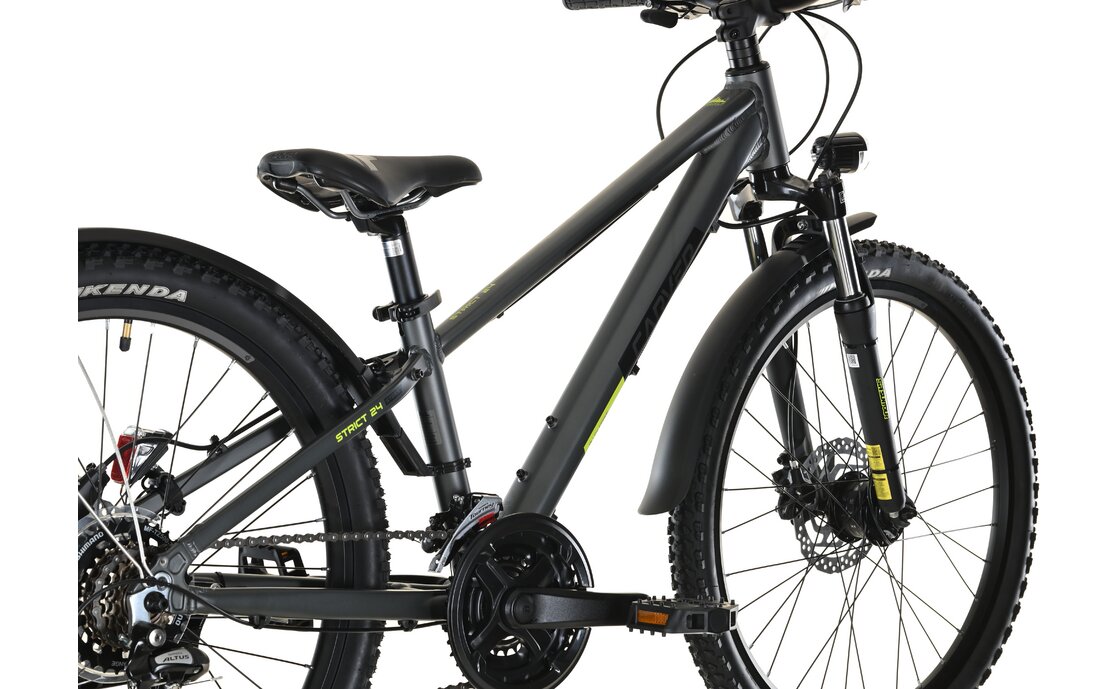 Carver Strict 24 HD Street - 24 Zoll - Diamant - 2024