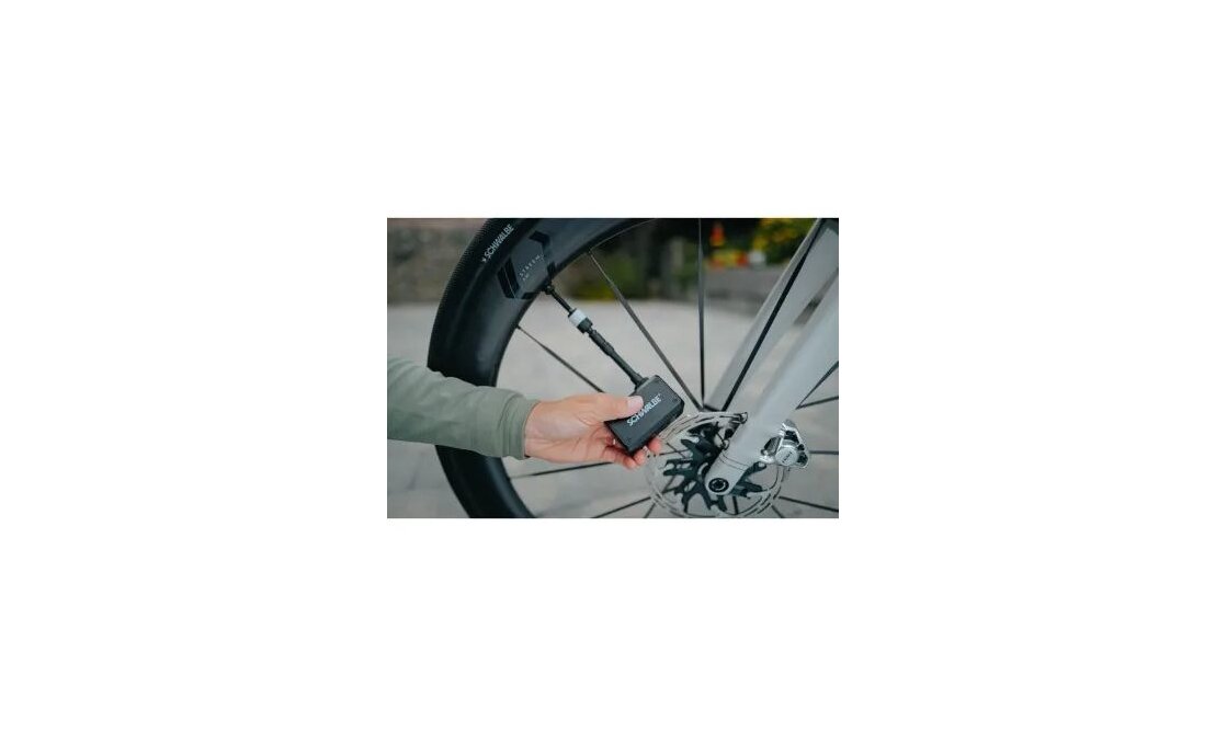 Schwalbe E-Micro Pump Akku-Minipumpe