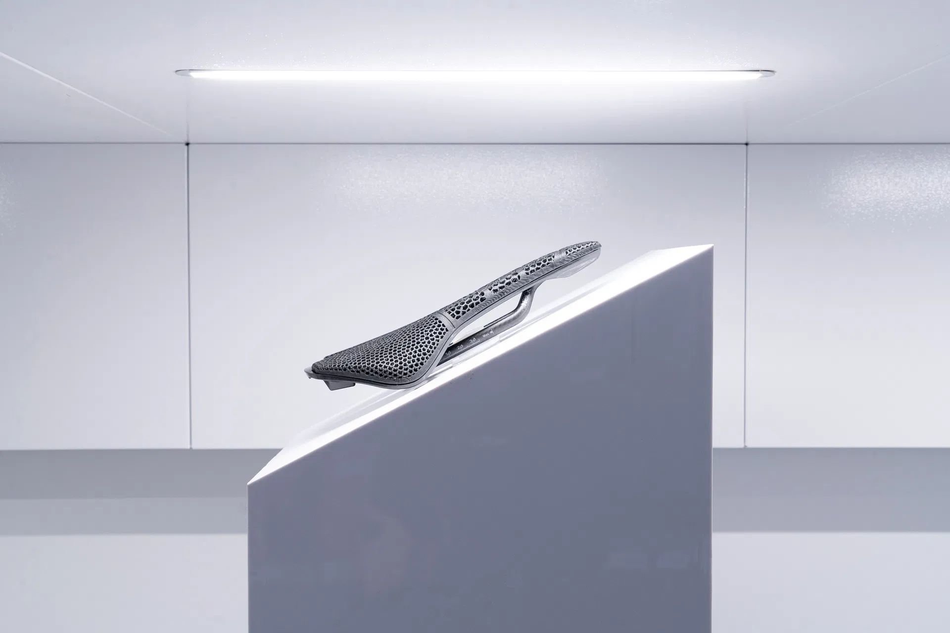 Prologo Sattel Nago R4 Pas 3DMSS 137 Nack