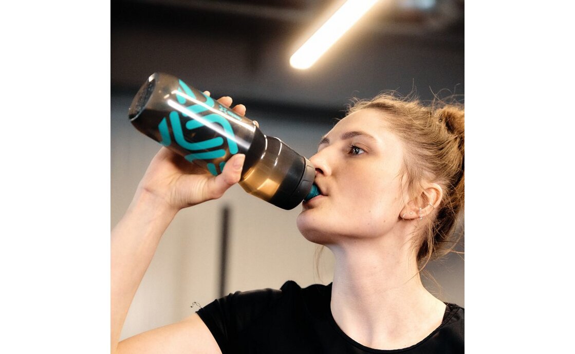 Fidlock Twist Trinkflasche 750 antibacterial mit Bike Base Halter