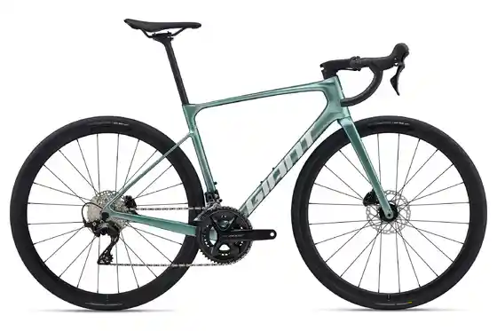 28 Zoll - Rennräder - Giant Defy Advanced 2 - 28 Zoll - Diamant - 2026