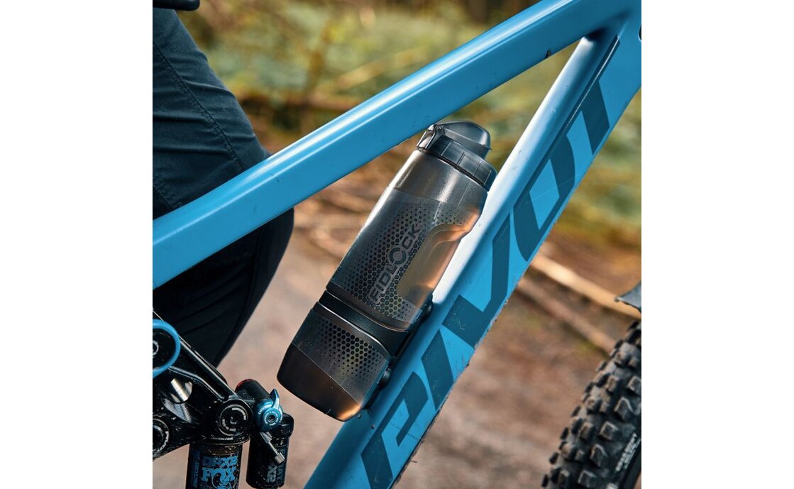 Fidlock Twist Trinkflasche 800 antibacterial mit Bike Base Halter